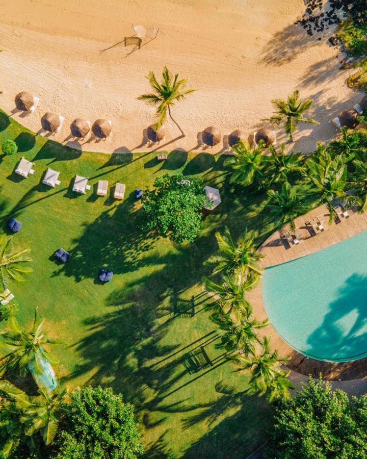 Lux* Grand Gaube Resort & Villas Экстерьер фото Aerial view of the beach at the Four Seasons Resort
