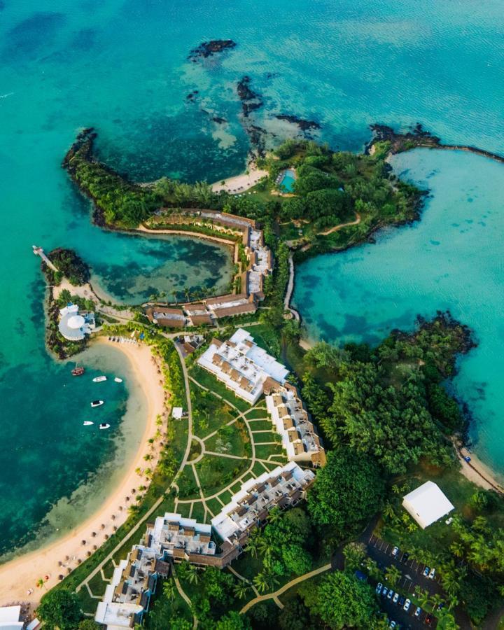 Lux* Grand Gaube Resort & Villas Экстерьер фото Aerial view of the resort