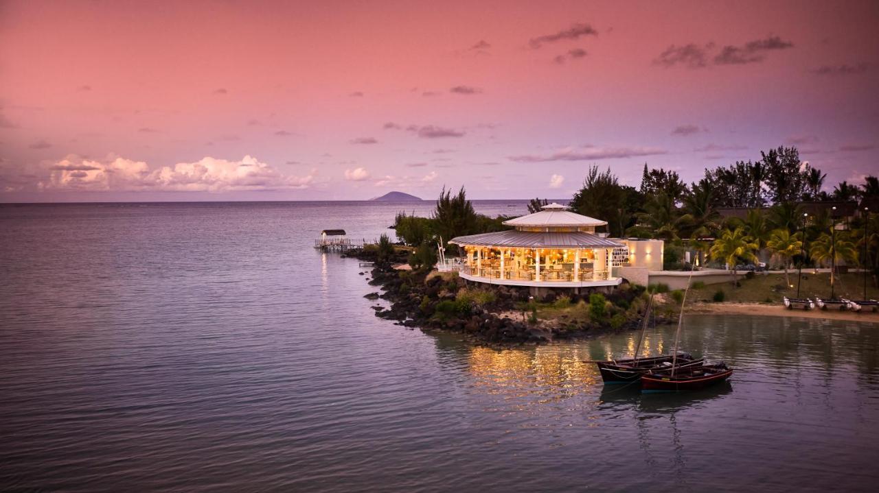 Lux* Grand Gaube Resort & Villas Экстерьер фото The Beach Club at The Oberoi, Mauritius