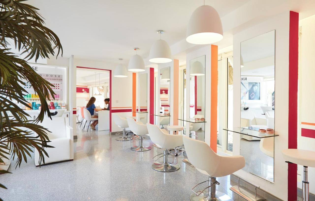 Lux* Grand Gaube Resort & Villas Экстерьер фото A hair salon in Paris, France