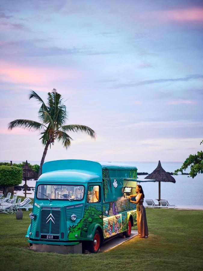 Lux* Grand Gaube Resort & Villas Экстерьер фото A food truck in Bali, Indonesia