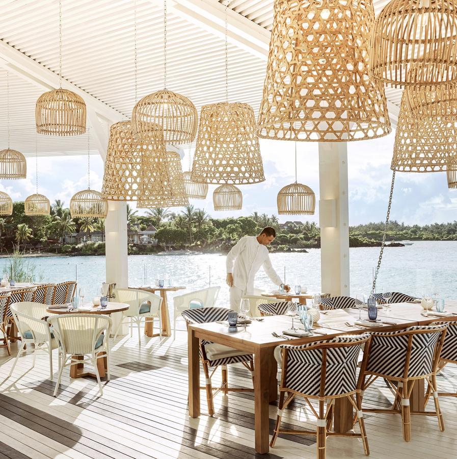 Lux* Grand Gaube Resort & Villas Экстерьер фото The Beach Club
