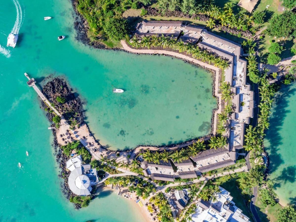 Lux* Grand Gaube Resort & Villas Экстерьер фото Aerial view of the resort